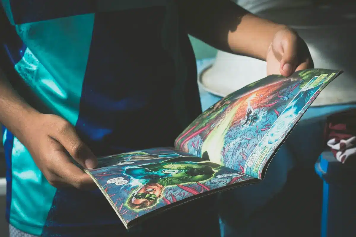 Páginas del cómic Any Given Smile con ilustraciones de tensión y drama