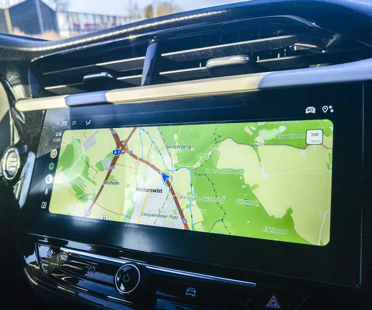 Funciones de CarPlay y Android Auto en vehículos eléctricos