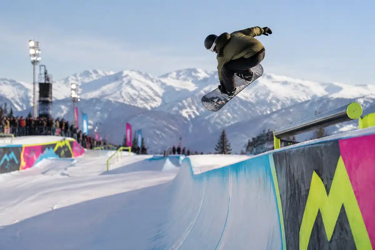 HYPERyuki en PC: demo jugable de Snowboard Syndicate llegará pronto